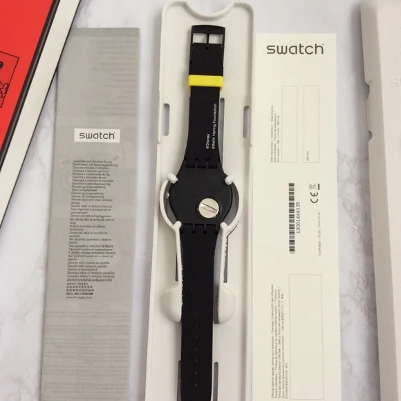 Swatch Watch/MICKEY BLANC SUR NOIR